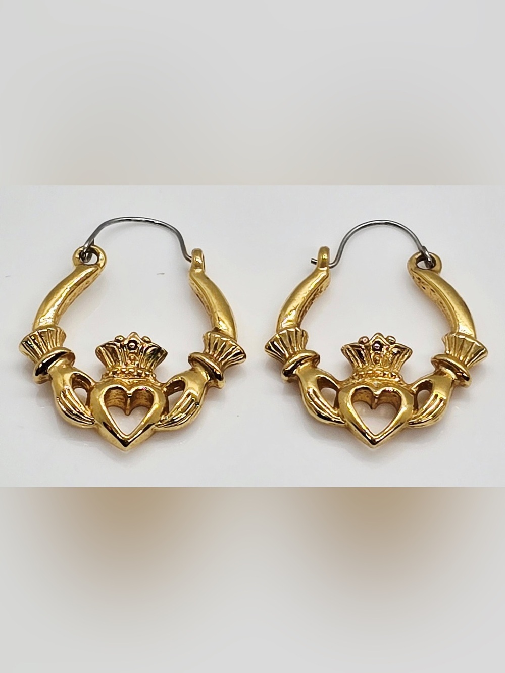 Vtg Gold Claddagh Hoop Earrings with Crowned Heart Motif